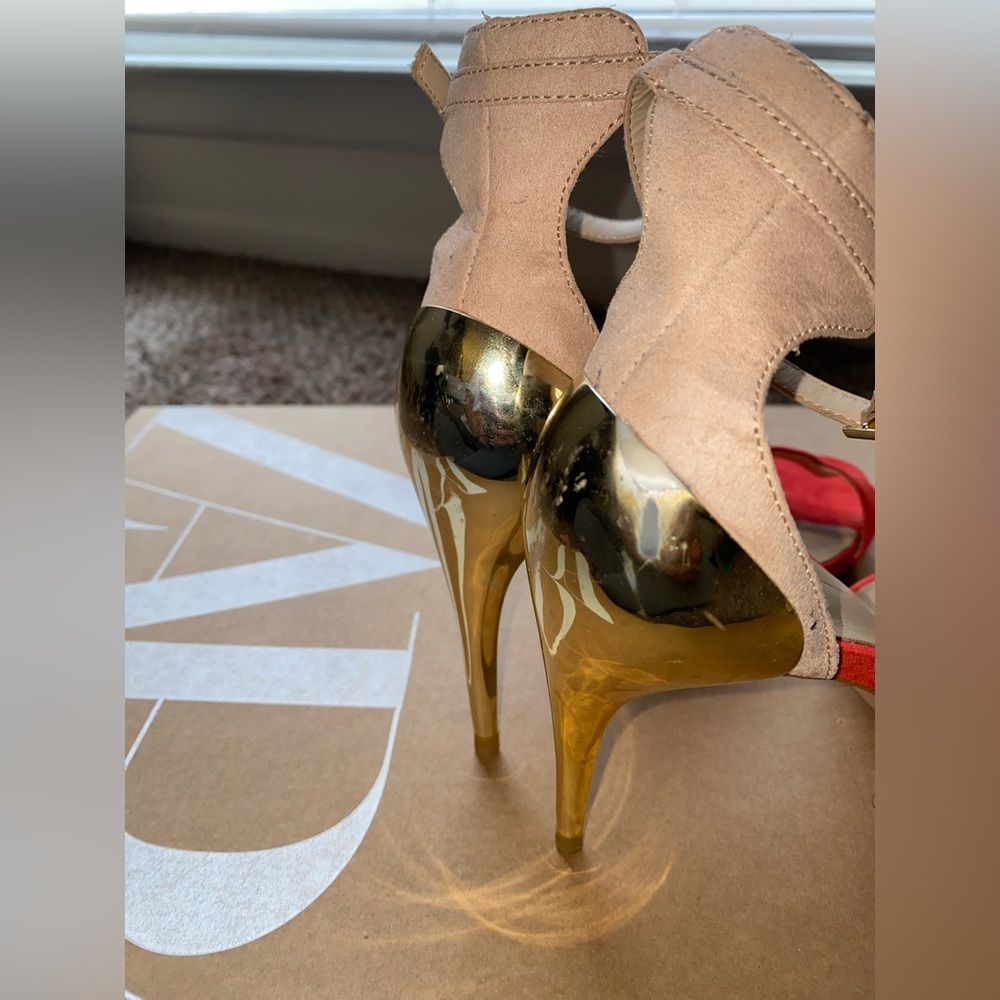 ZARA Heels - Picture 2 of 6